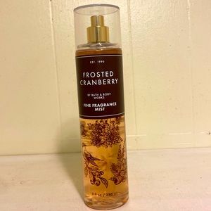 Bath And Body Works Frosted Cranberry Mist